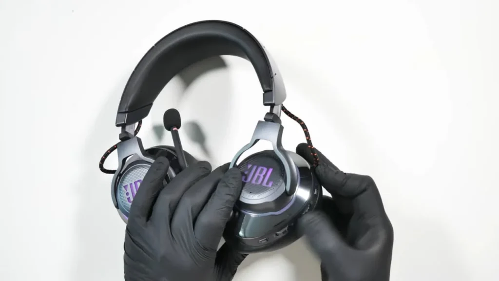 Hidden facts about JBL Quantum 800