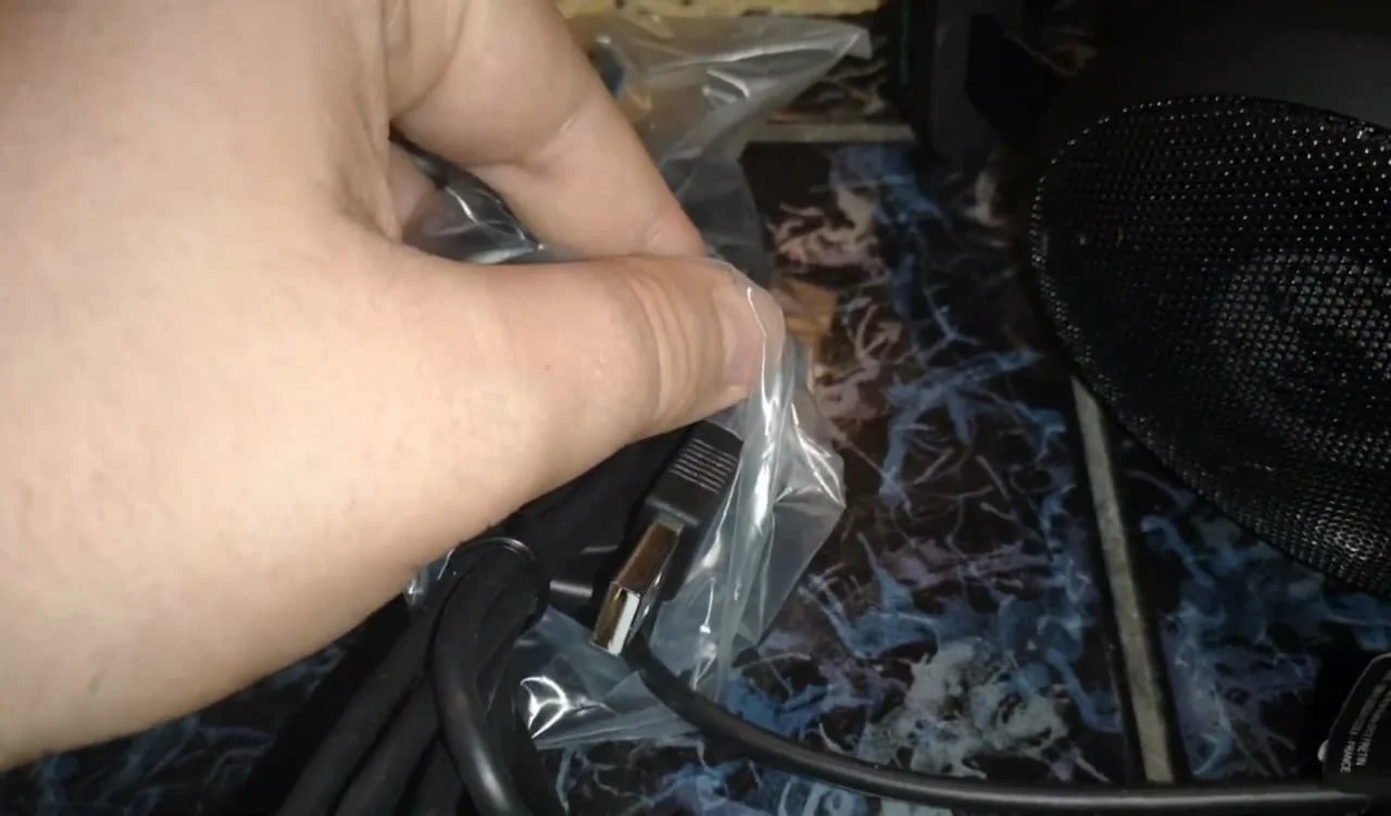 Why Is the Nikon GH-300SR Wireless Not Turning On