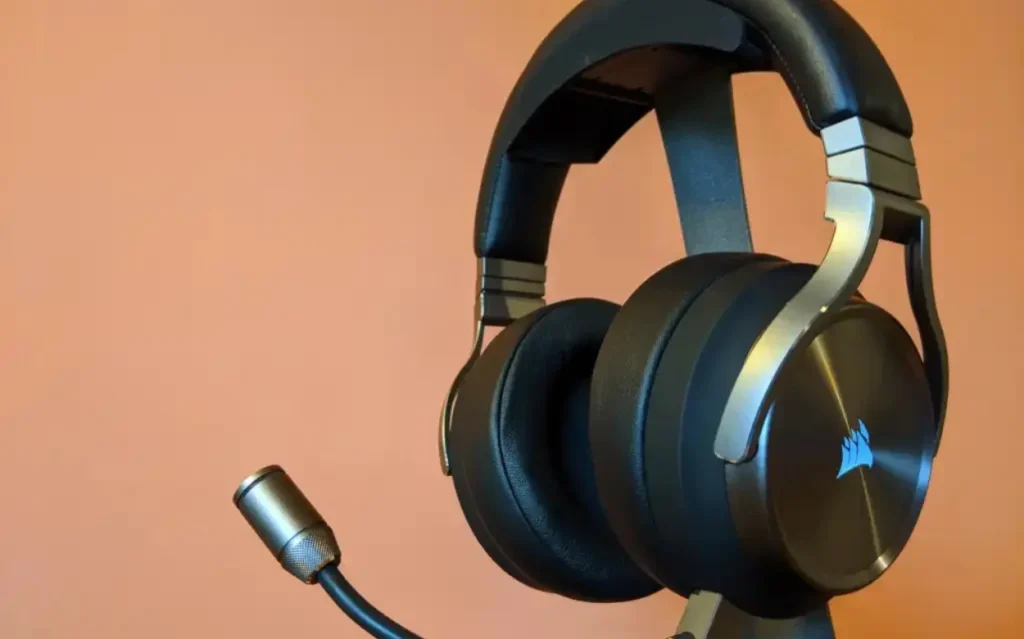 Yes, the Corsair Virtuoso RGB Wireless is considered a very good wireless gaming headset, known for clear audio, premium build quality, and comfortable ear cups. It delivers strong sound and reliable wireless performance for most gamers.